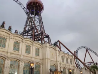 Le Voltron et sa tour Tesla à Europapark